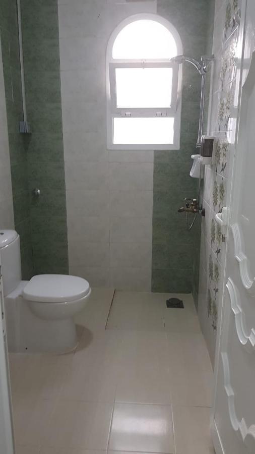 ניזווא Orient Apartments מראה חיצוני תמונה